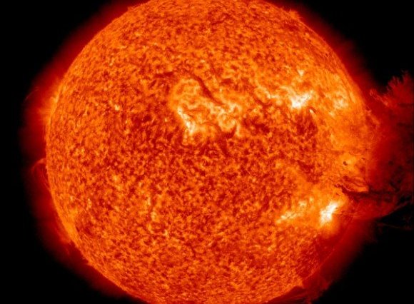 हमारा अपना सूर्य और उसकी सौर ज्वाला