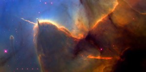 युनीकार्न( एक सिंग वाला घोड़ा) के जैसे निहारिका