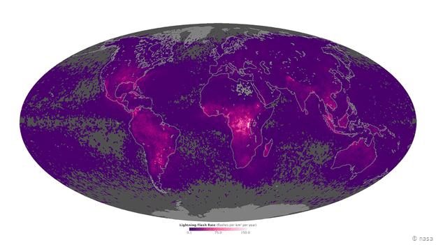150810172649_electric_pole_4