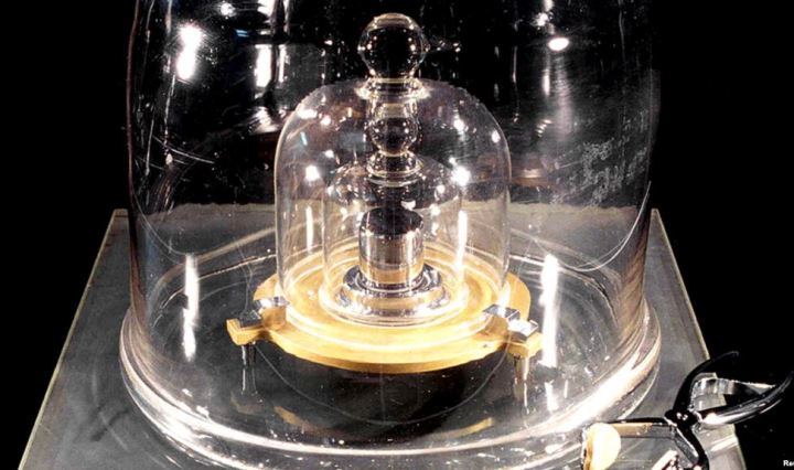 पेरीस मे रखा किलोग्राम का बांट