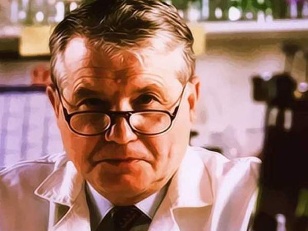 विज्ञान से बढ़कर नहीं है कोई भी वैज्ञानिक